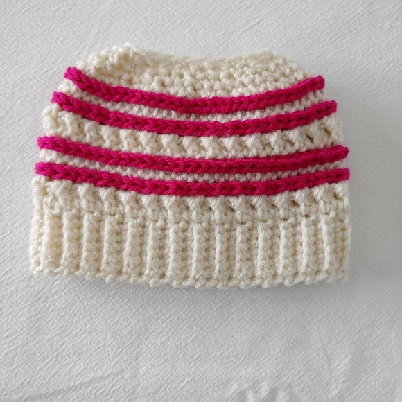 NWT Cutest Ponytail Hat Girl 3 Years Handmade - Picture 2 of 8